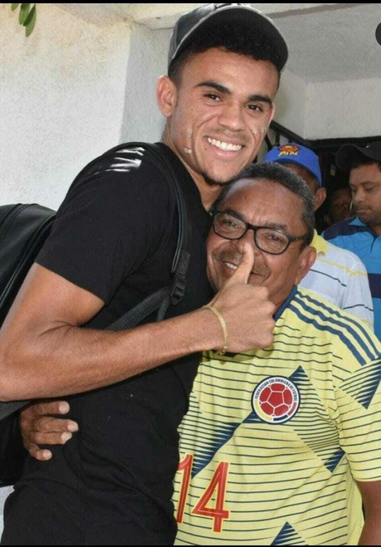 ELN secuestró al papá de Luis Díaz: Gobierno El jefe del Gobierno en las negociaciones de paz con el ELN, Otty Patiño, aseguró que Luis Manuel Díaz, padre del futbolista colombiano Luis Díaz, fue secuestrado por ese grupo guerrillero, en medio de la tregua militar existente.