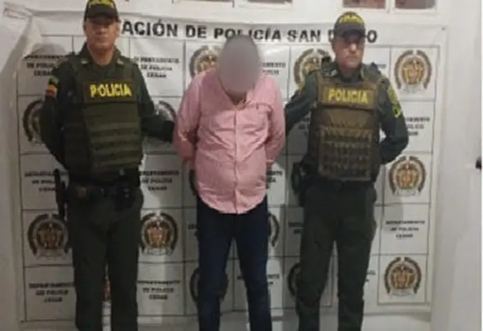 Falso testigo electoral agredió a dos policías