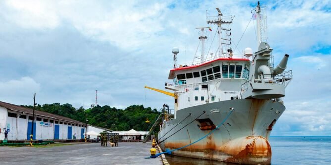 Invías adjudicó el contrato de dragado de rehabilitación y adecuación del canal de acceso al puerto de Tumaco