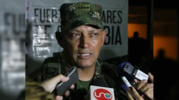JEP imputa por crímenes de guerra y de lesa humanidad a 35 integrantes del Ejército Nacional en el Huila, entre ellos a Jaime Lasprilla Villamizar y a otros cuatro generales (r).