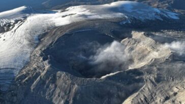 Servicio Geológico alerta inestabilidad en el volcán Nevado del Ruiz