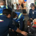 A menor la dejaron durmiendo y abandonada en el aeropuerto El Dorado; venían de Guinea, África