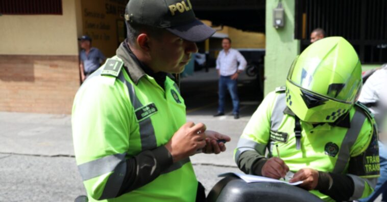 Capturaron a un motociclista que portaba una licencia de conducción falsa