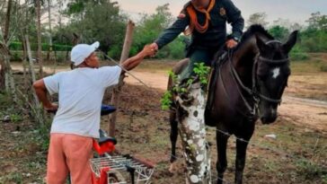 Carabineros de Bolívar tejen una Navidad de Esperanza y Solidaridad