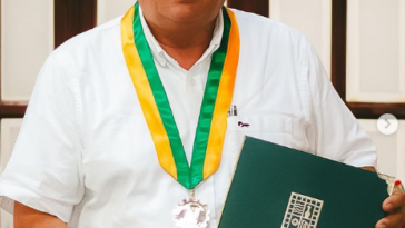 Entregan Medalla del Progreso en grado ‘Collar’ a Roberto Jiménez