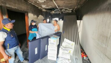 Equipo de gestión del riesgo entregó ayudas humanitarias a Familia victima de incendio en el barrio los Progresos de Yopal