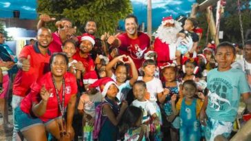 Gobernador electo entrega aguinaldos de navidad a niños de las islas y envía un mensaje a la comunidad 
