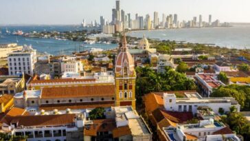 La aerolínea JetSmart comenzó a ofrecer vuelos directos entre Cartagena y Lima