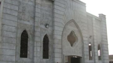 Ladrón ingresó a iglesia de Valledupar con arma blanca para atracar a una anciana