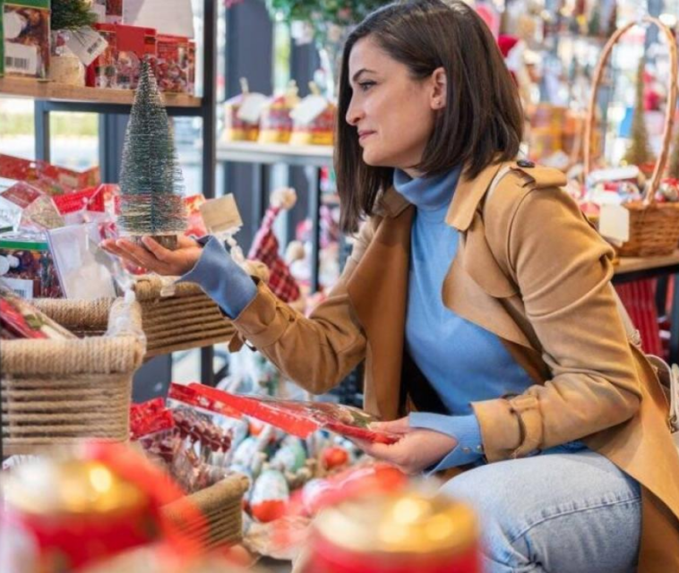 Las razones por las que la industria y el comercio no paran de caer