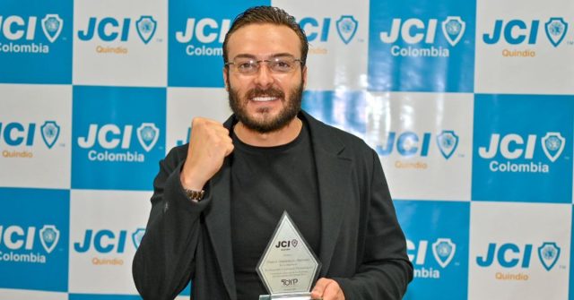 Pablo Jaramillo, el Doctorado más joven de Colombia, es quindiano y fue premiado por la JCI