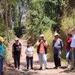 Pavimentarán con placa huella un tramo vial en Quebraditas Tarqui