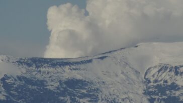 Reportan disminución de los sismos en el volcán Nevado del Ruiz