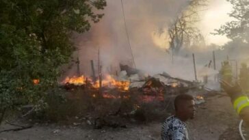 Video: incendio arrasó con 11 viviendas de madera en el sur de Cartagena