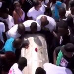 Entre dolor e indignación, sepultan a víctimas de alud en Chocó: “Esa tragedia pasó por negligencia"