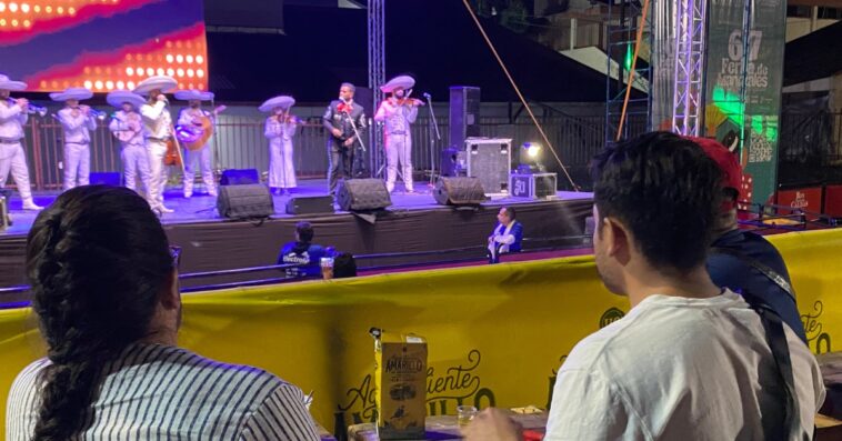 A ritmo de trompetas y violines inicio la semana de fiesta en las Fondas y Arriería