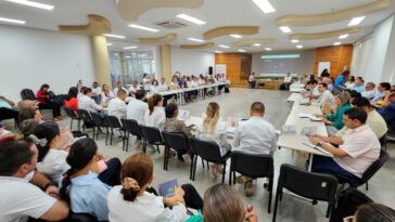 Alcalde Kerguelén pide a empresas de servicios públicos modificar plan de inversiones