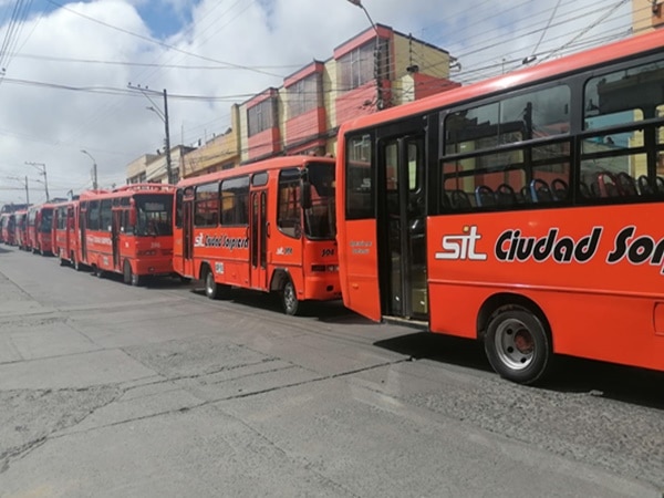 Por medio de un decreto el alcalde Nicolás Toro, estableció que la tarifa de bus debe quedar en $2.300