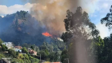 Cundinamarca: Continúa emergencia por incendio forestal en Sopó
