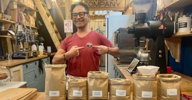 Eduardo, el colombiano que promueve y conecta a Londres con la cultura y el amor por el café