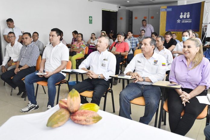 El gobernador Renson Martínez Prada defendió ante Fedecacao al gremio cacaocultor del Departamento