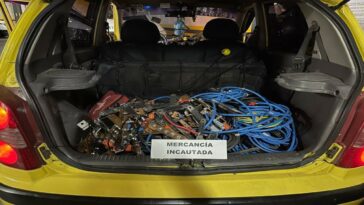 FOTOS Y VIDEO. Hombres hurtaron elementos eléctricos en Envigado, pretendían huir en un  taxi, los capturaron en la comuna 9 de Medellín