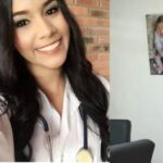 Homenaje póstumo a María Juliana Murzi, la joven médica fallecida en un accidente en Bucaramanga: su mamá recibió el título