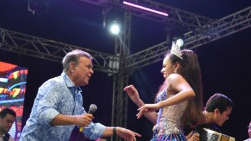 Iván Villazón ‘Emparrandó’ El Carnaval De Barranquilla