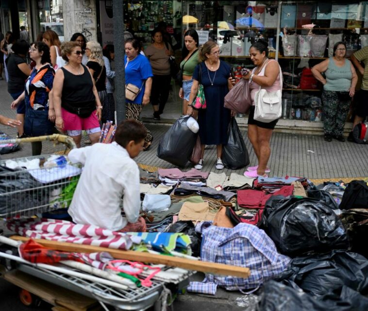 Las razones por las que la inflación anual de 2023 quedó en 9,28 %