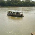 Planchones se atascan por bajos niveles y llantas en el río Sinú