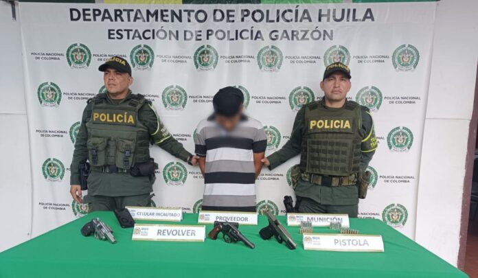 Portaba tres armas de fuego y fue capturado en Gigante