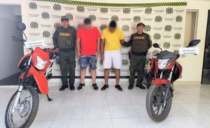 Pretendían vender motocicletas robadas y fueron capturados