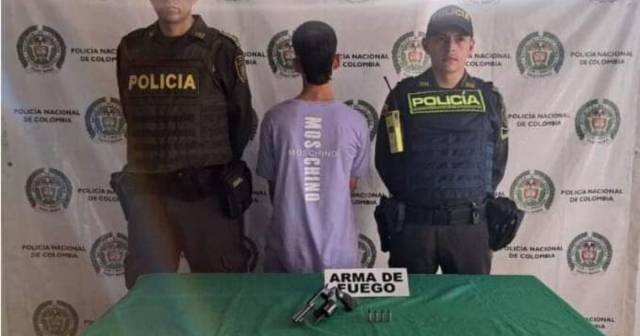 Un adolescente de 17 años fue sorprendido en flagrancia con un arma de fuego