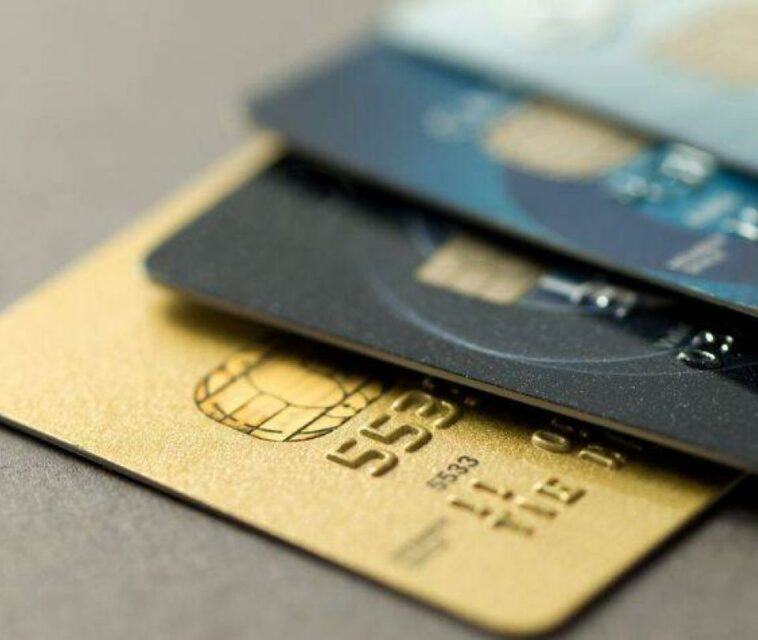 ¿Qué pasa si deja de pagar un avance en efectivo de una tarjeta de crédito?