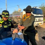 CRUZADA HUMANITARIA | Policía lleva agua potable a una comunidad indígena en Bolívar