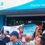 Con plantón en Afinia, vallenatos protestaron por altas tarifas eléctricas