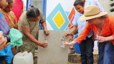 Entregan sistemas de agua potable en La Guajira