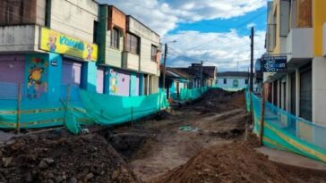 Informe sobre la pavimentación de calles aledañas al Hospital Clarita Santos y vía en la vereda Plan Ingenio