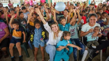 Kits educativos para niños de Loma Verde