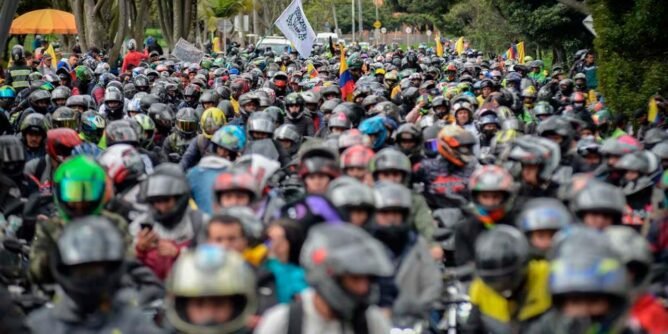 Las motos: ¿una solución de movilidad o un problema de salud pública?