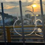 Molestia porque vandalizaron los vidrios del puente de Vizcaya