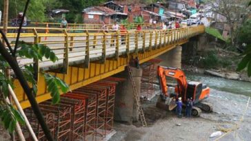 Nueva mesa de seguimiento a las obras del puente Barragán luego de incumplir su entrega