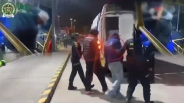 Potencia de la Vida: Por robarlo, jóvenes hieren adolescente dentro de bus SITP en Bogotá