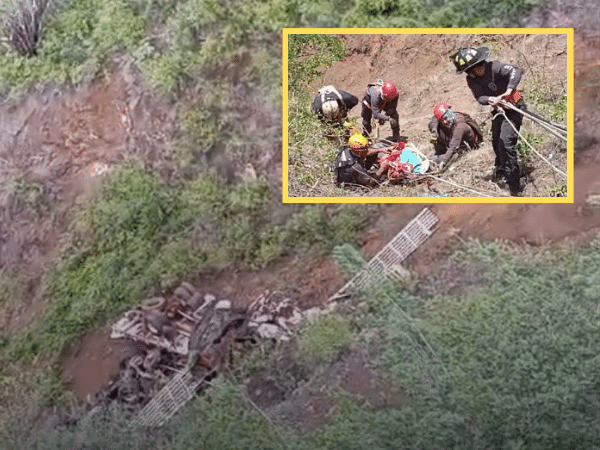 Así fue el rescate del conductor que quedó atrapado en medio de las latan del camión que cayó en el abismo en el sector La Encillada, cerca a Chachagüi