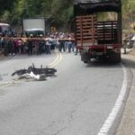 Siniestro vial en la vía Quimbaya – Montenegro dejó como saldo un motociclista fallecido y su acompañante herida