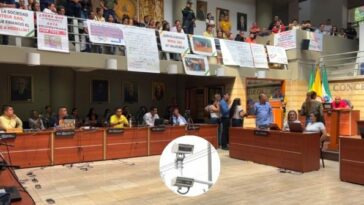 Se “calienta” el debate de las foto multas: segunda sesión aplazada en medio de protestas