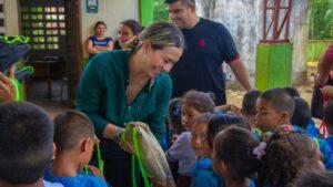5 mil kits escolares fueron entregados en zona rural de Montería
