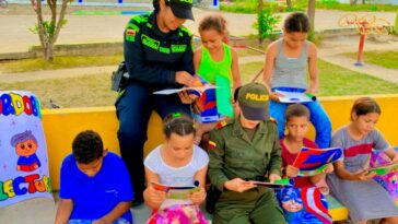 #BOLÍVAR | Policía promueve la lectura en Córdoba Tetón