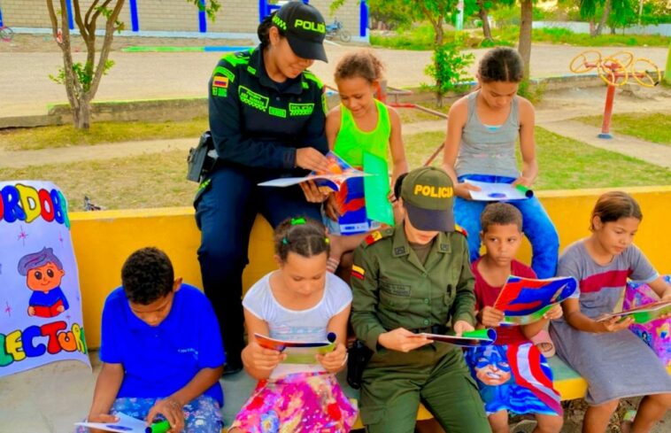 #BOLÍVAR | Policía promueve la lectura en Córdoba Tetón
