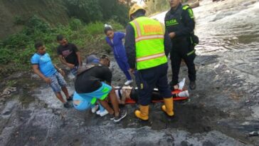 Ciudadano se recupera tras caer accidentalmente de un puente en Villeta, Cundinamarca